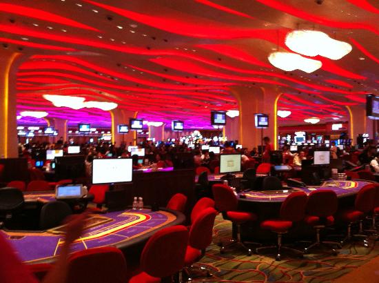 Why Casinos Love and Fear Baccarat?